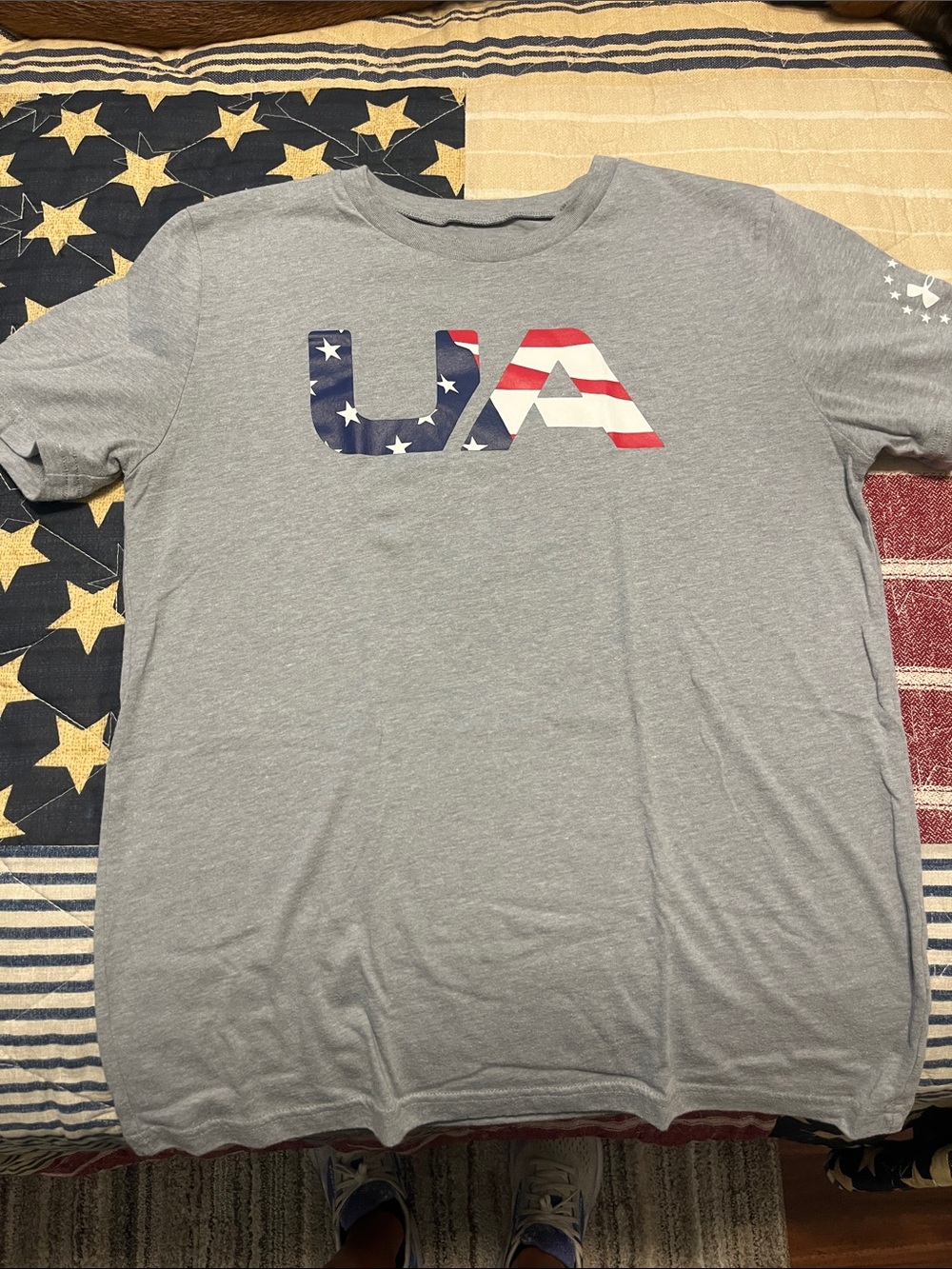 Under Armour Gray Short Sleeve Tee with USA Flag Logo